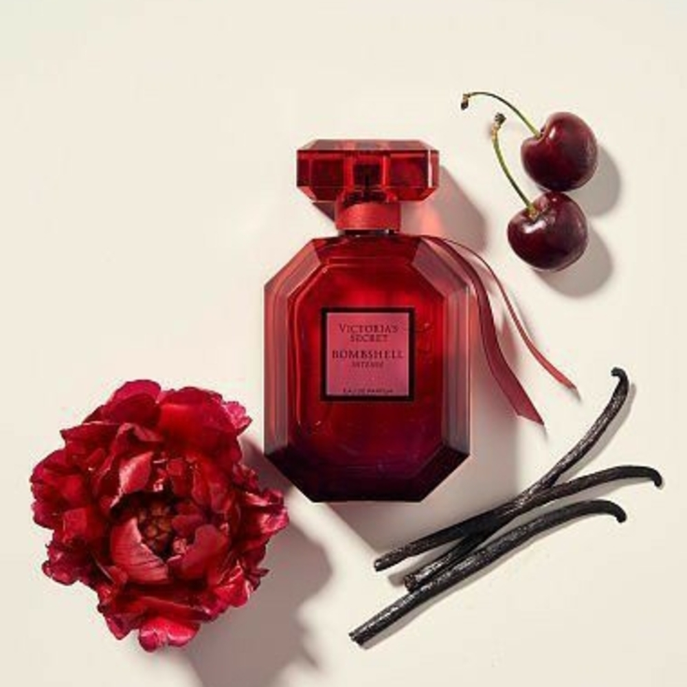 Victoria Secret Cherry Vanilla Intense Nwt